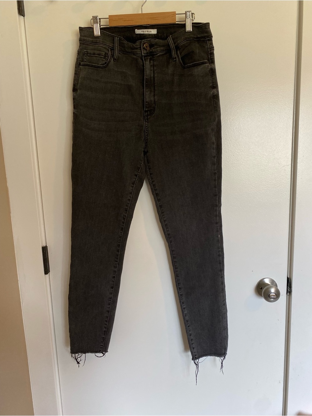 PacSun Women’s Straight Leg Jeans in Washed Black - Picture 2 of 7